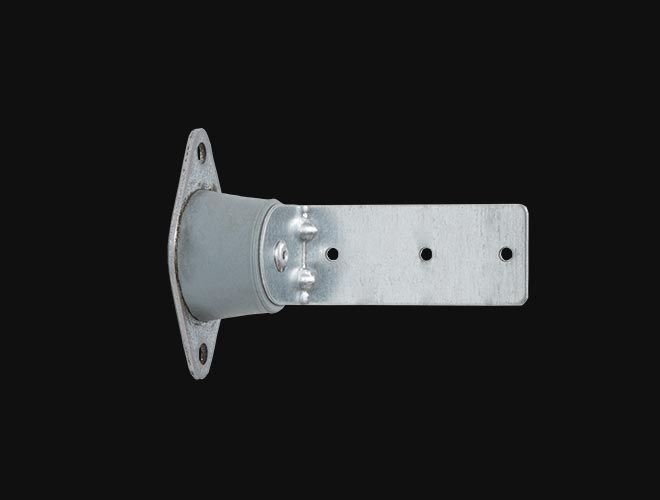 EZ FLOT P-15 está compuesto de anti-vibradores de goma, una base de metal para adherir en paredes, y una placa de metal que regula la distancia entre paredes. Provee ajustamiento elástico entre pernos vertical y paredes. La distancia entre paredes puede ser regulada.